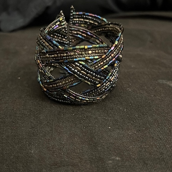 Bracelet - Picture 1 of 6